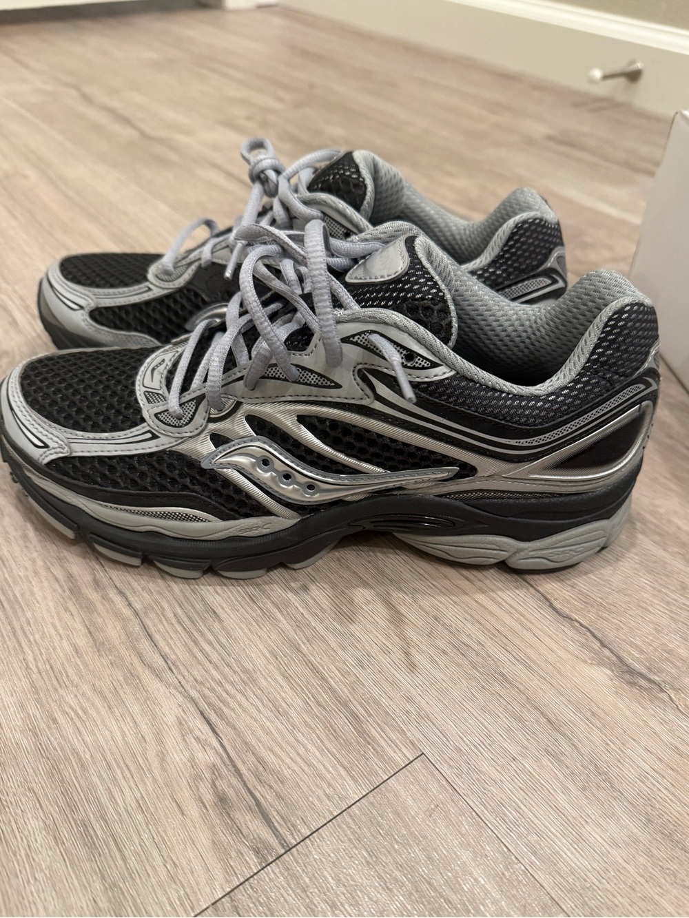 Saucony Omni Pro grid 9